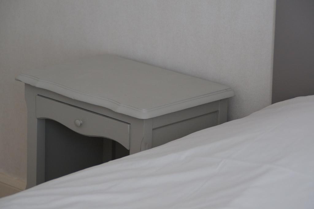 ホテルLa Petite Cour トルヴィル＝シュル＝メール 部屋 写真