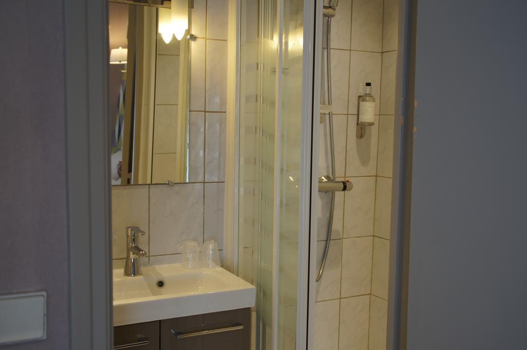 ホテルLa Petite Cour トルヴィル＝シュル＝メール 部屋 写真